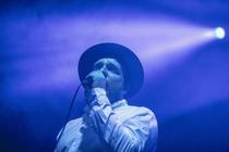 06_Alex Clare