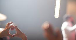 04_Alex Clare