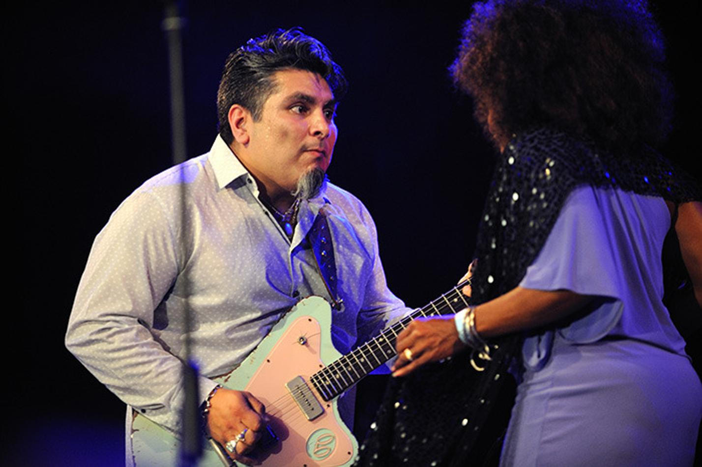 04BluesAlive1016_JonDelToroRichardson-ShaunBooker2