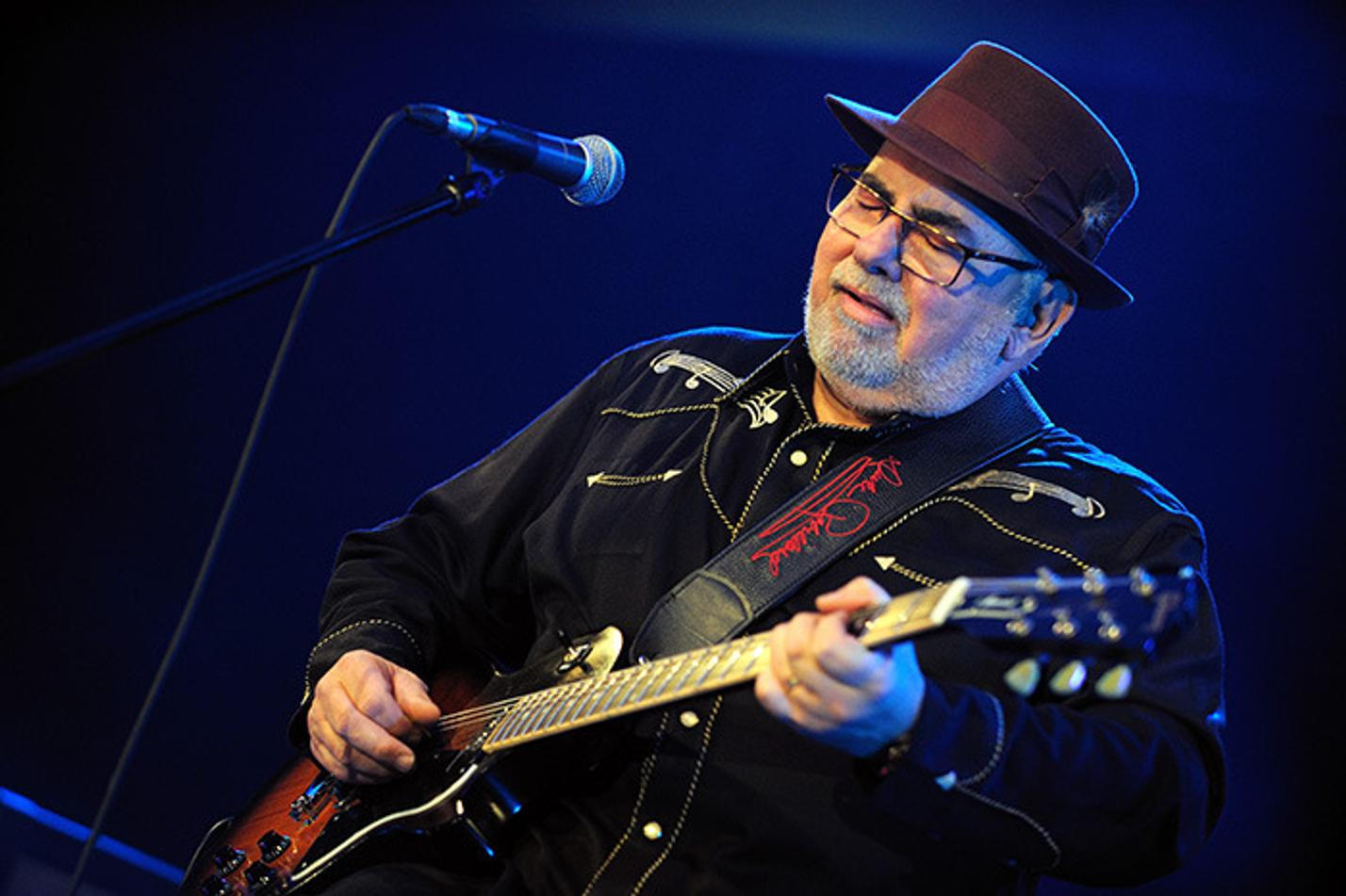 14BluesAlive2016_DukeRobillard3