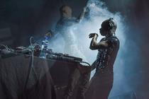 22_Lotic_Le_Guess_Who_2015