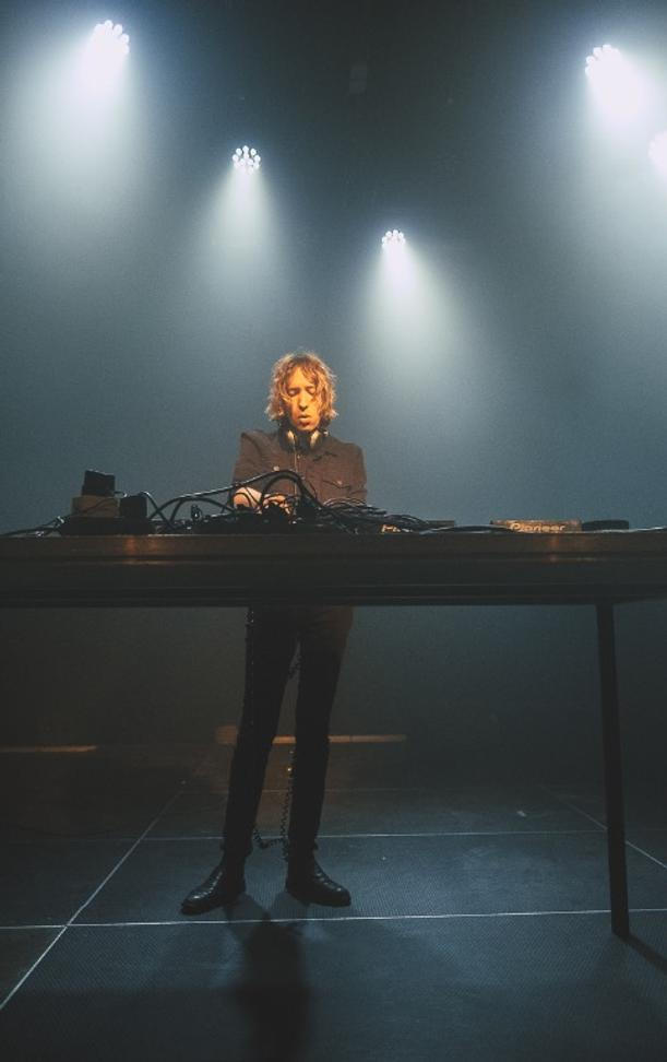 10_Daniel Avery