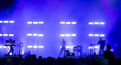 09_Chvrches