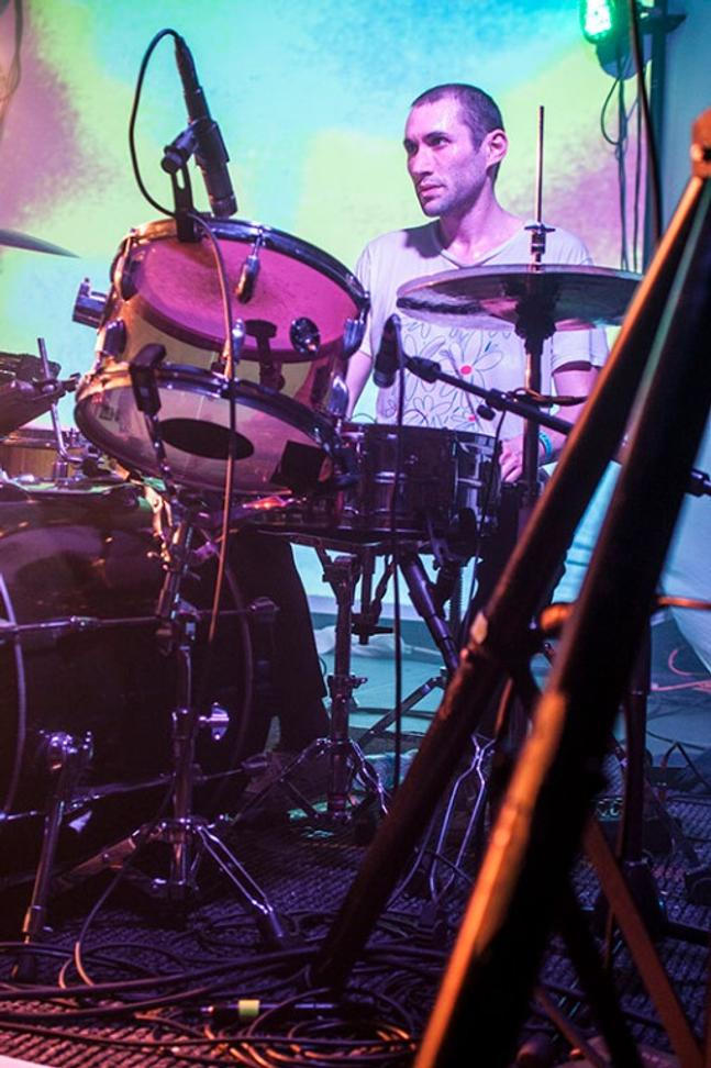 30_dandeacon