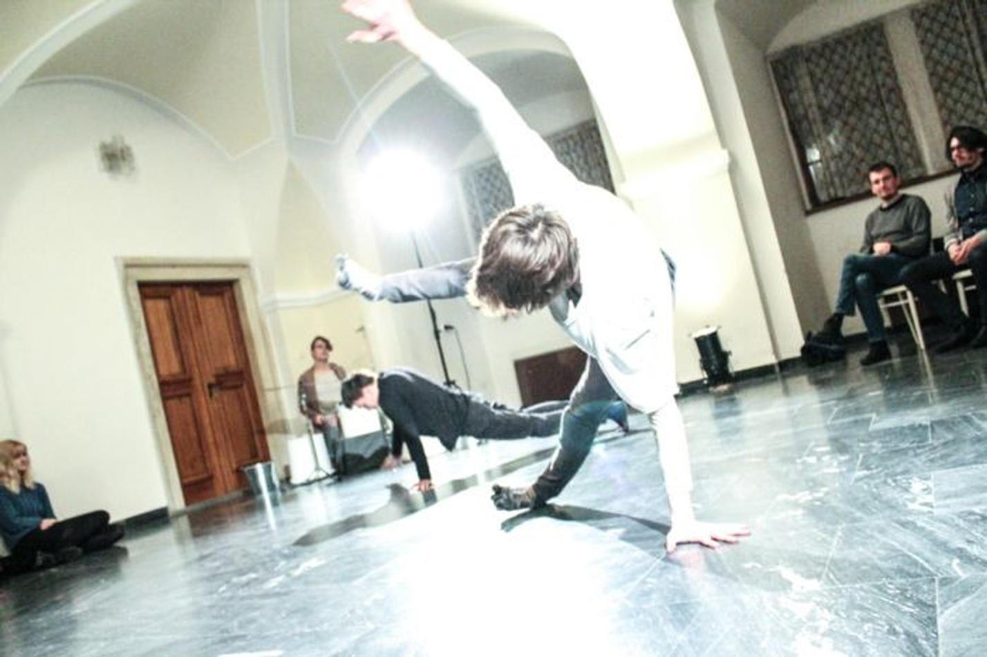 4 - PEe r r tYhle + Emil & Jakub (2)