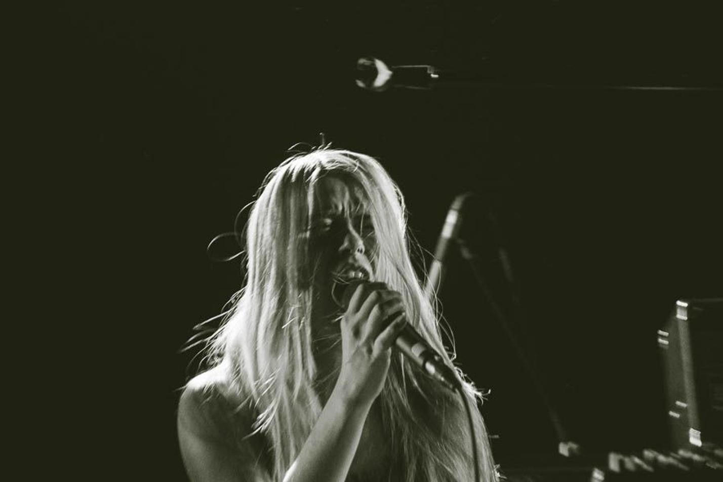 annavonhausswolff-014m