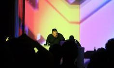 15_Com Truise_Meetfactory