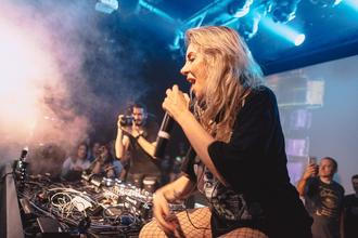 11_Alison Wanderland