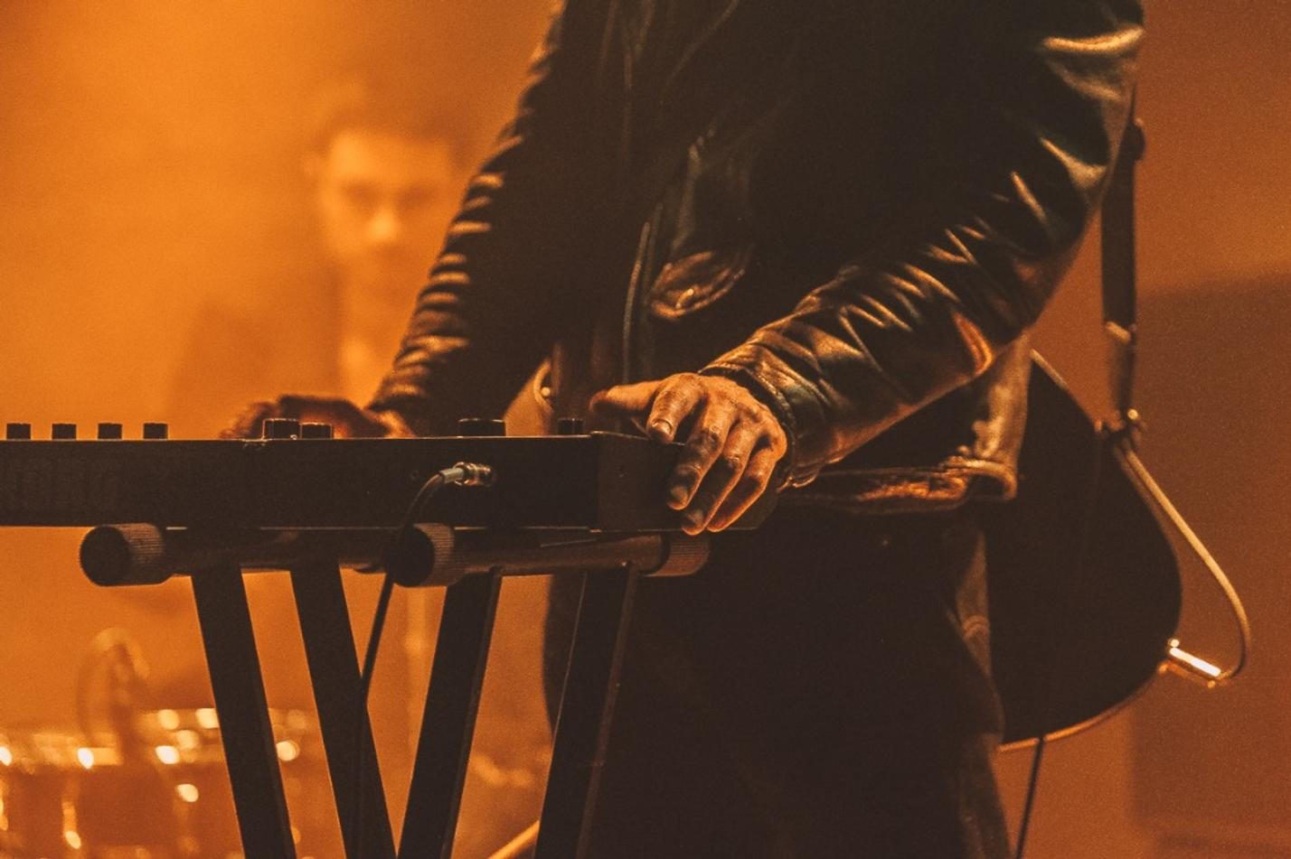 11_Cold Cave