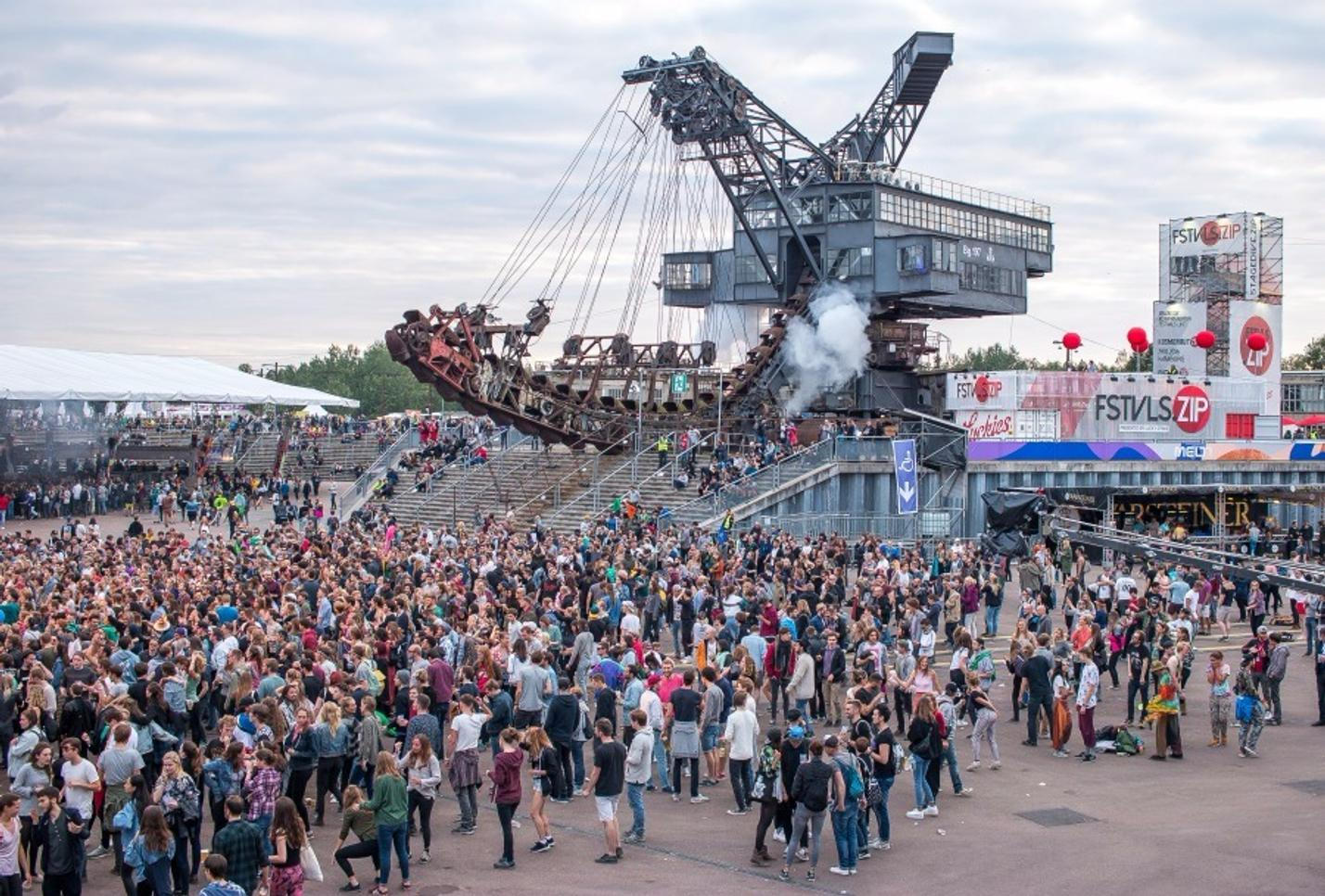 10_Melt! Festival
