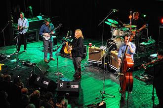 Warren_Haynes_Blues_Alive_11