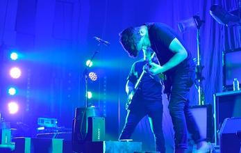 002_Stick To Your Guns