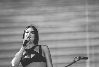 09_Dua Lipa