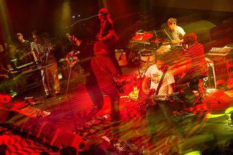 13_Brian_Jonestown_Massacre_31_08_2016_LMB_Praha