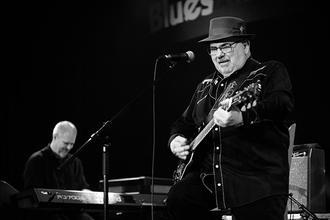 12BluesAlive2016_DukeRobillard1