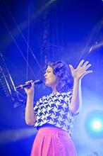 2783_caro_emerald