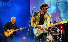 blues_alive15_lubos_andrst_a_dani_robinson