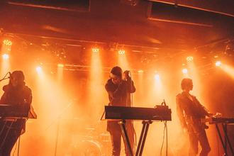 09_Cold Cave