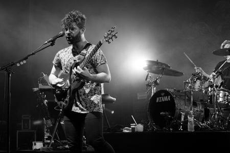 foals+ (3 of 8)