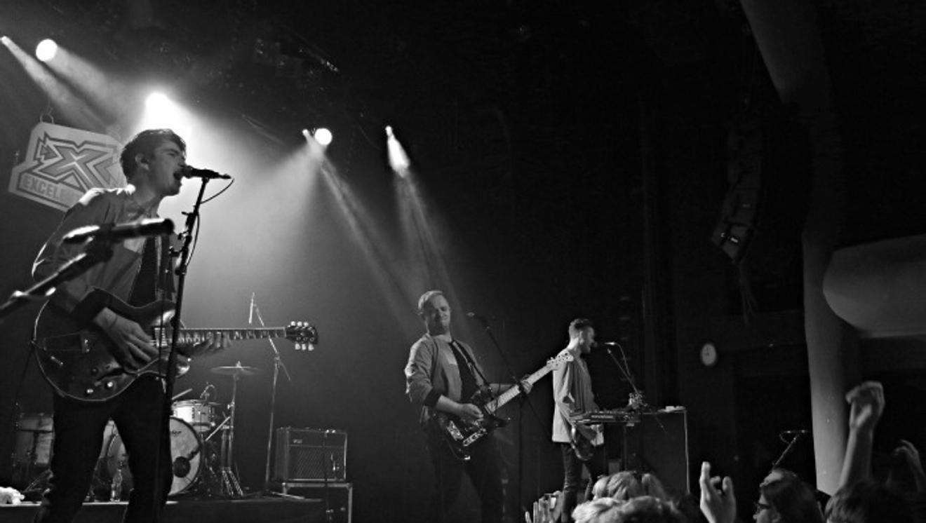 02_Everything Everything