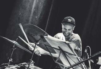 MUFF 8