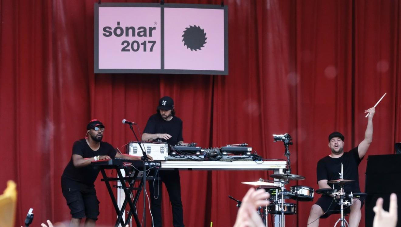 01_Keys N Krates