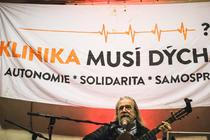12 - Hutka