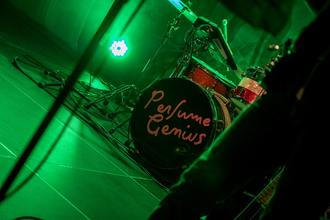 09_Perfume Genius