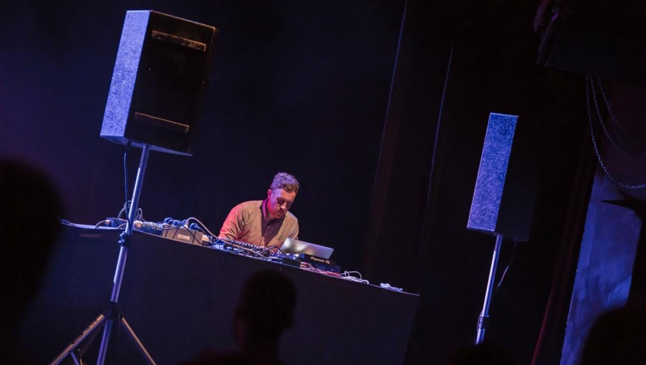 01_Letherette