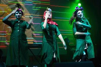 030DakhDaughters