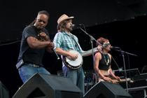 015Gangstagrass