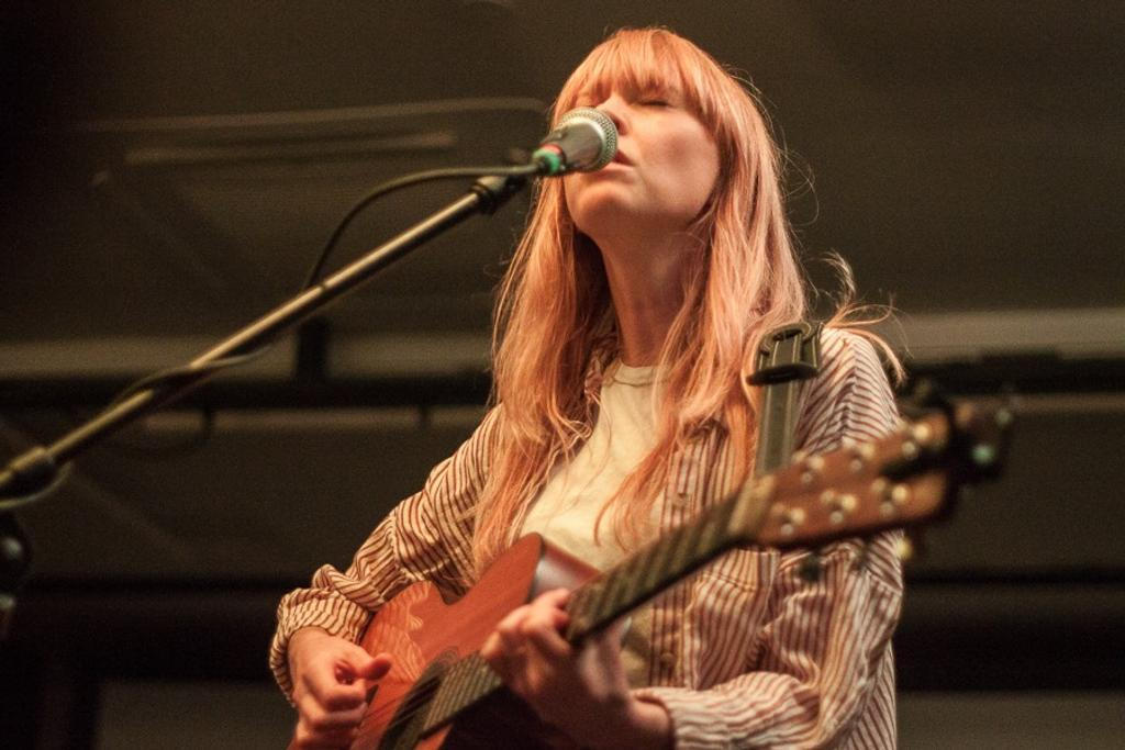Lucy Rose 2