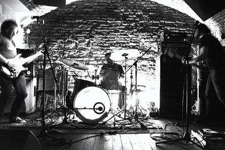 five seconds to leave 03