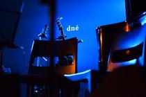 dné 3