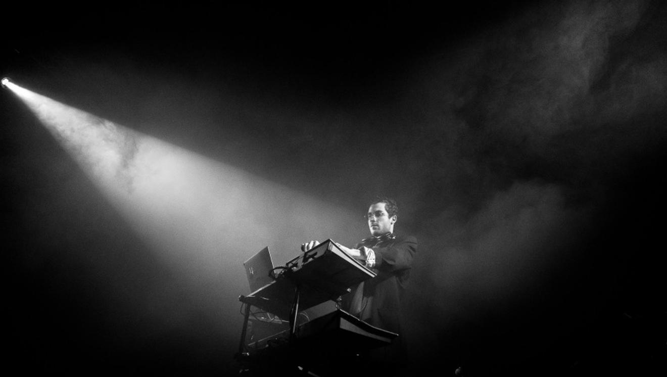 01_Nicolas Jaar