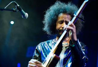 23-blues-alive-12-tamikrest