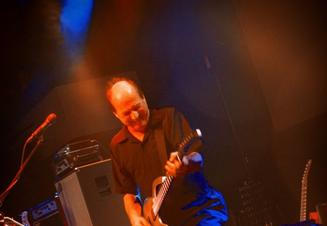 Adrian Belew 9