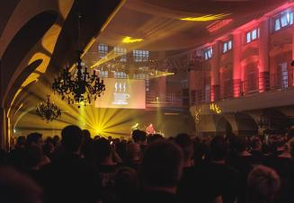 treffen_sturm cafe
