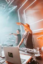 09_Booka Shade