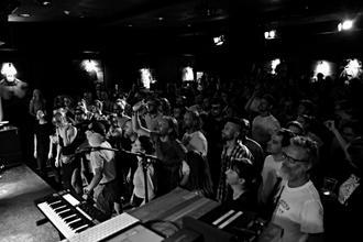 Too Many Zooz