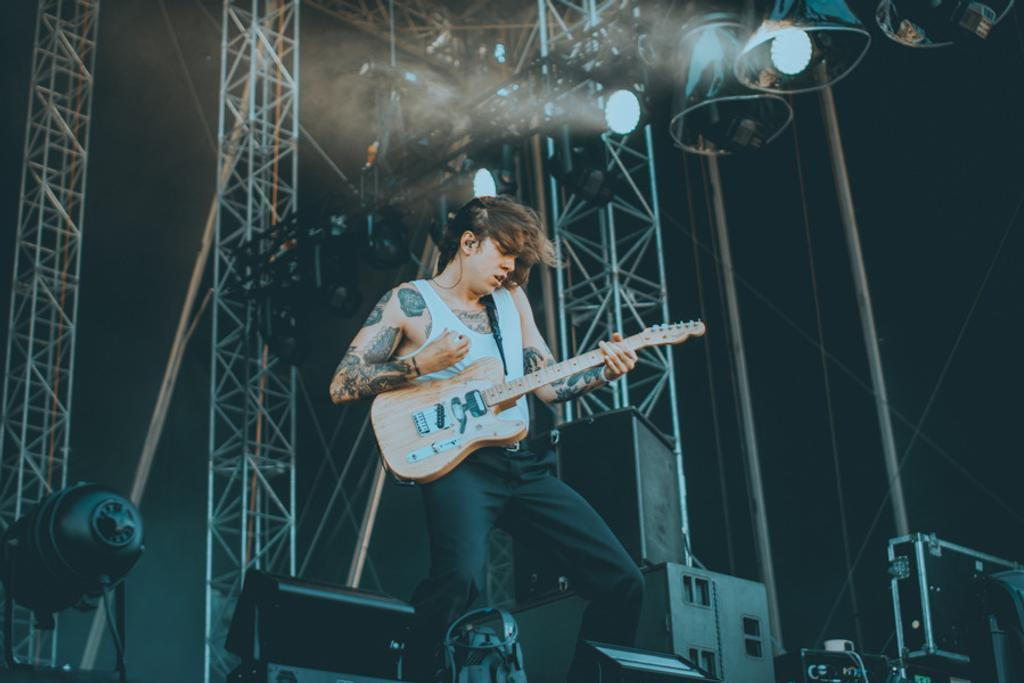 Frank Carter and the Rattlesnakes
