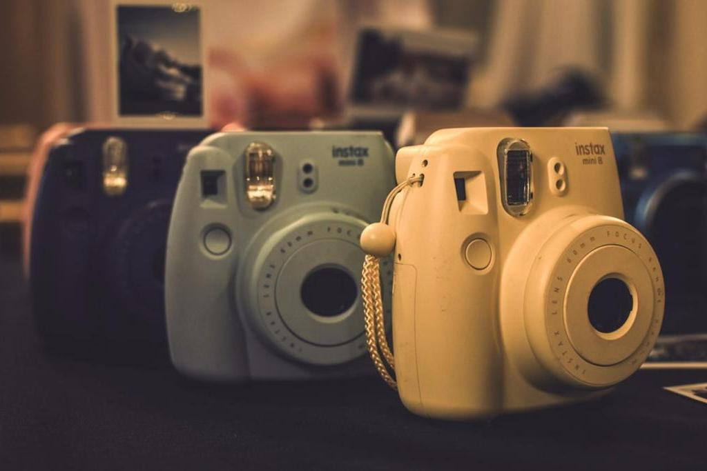 Instax