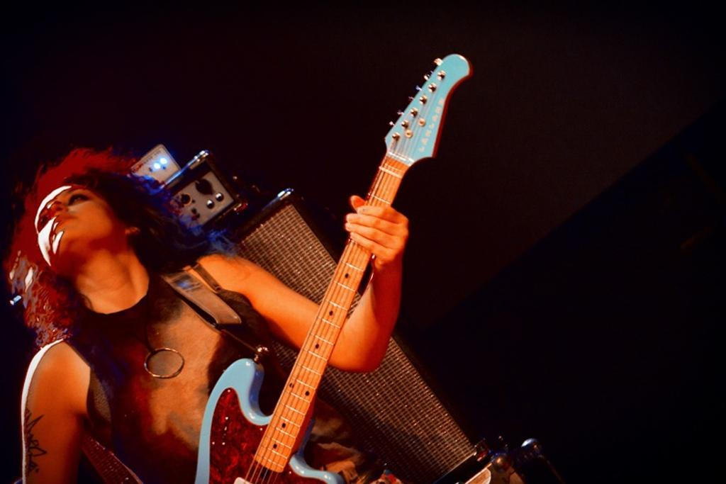 Adrian Belew 12