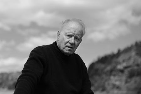 Stellan Skarsgård ve festivalové znělce 60. ročníku KVIFF