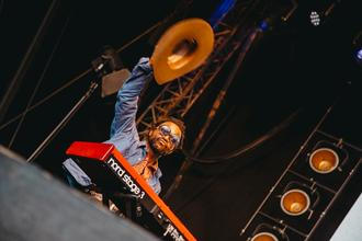 Adrian Quesada’s Trio Asesino