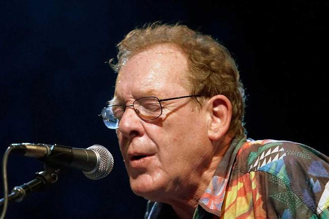 TOOT – Phil Minton + Thomas Lehn + Axel Dörner