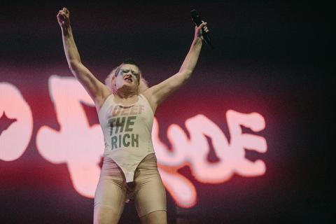 Peaches