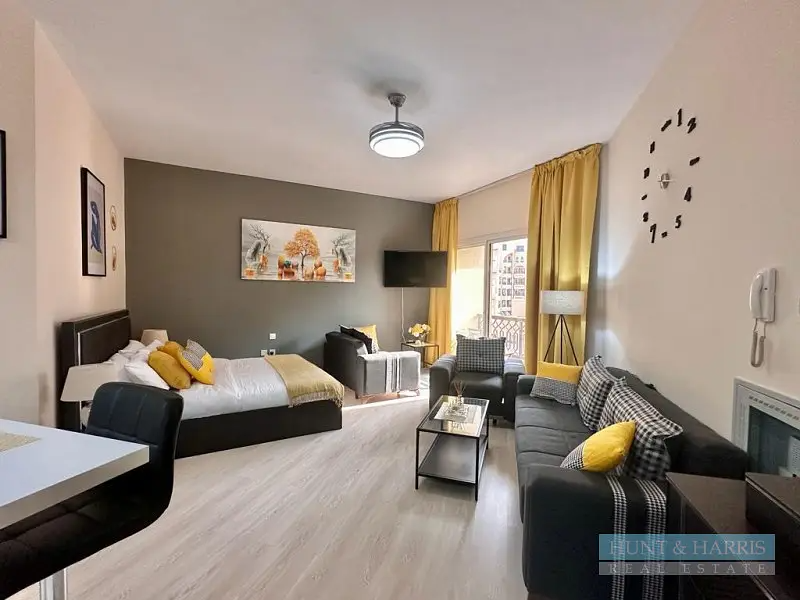 Fully Renovated Studio For Sale - Modern - Beach Access - Bab Al Bahr