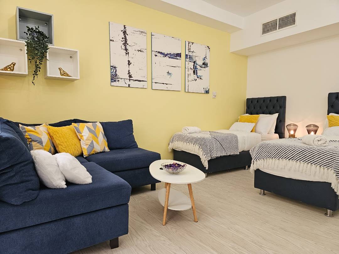 Beachfront Studio For Short &amp; Long Term Rent - Bills Included - Marjan