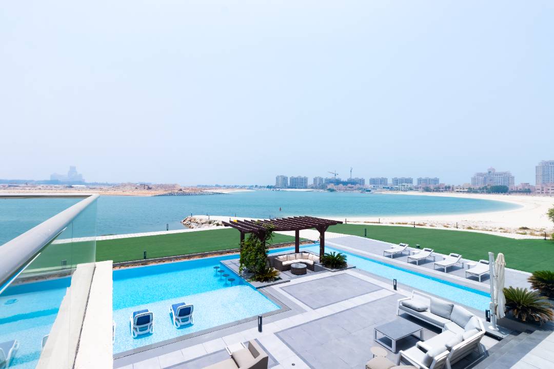 Rare Upgraded Beachfront 5 bedroom Villa for Rent in Al Hamra Village